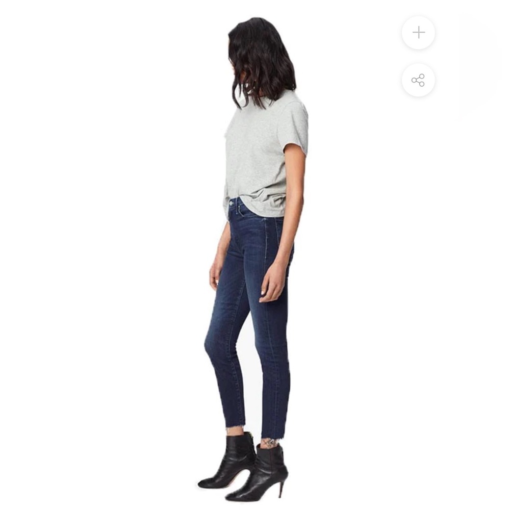 MOTHER HIGH WAISTED LOOKER ANKLE FRAY TONGUE AND CHIC DARK WASH SIZE 25 - Picture 2 of 15